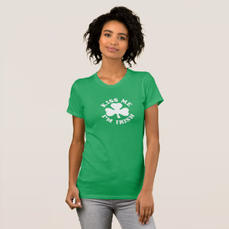 Küssen Sie mich, den ich Iren-St Patrick das Shirt