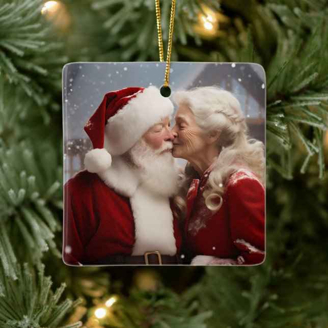 Küssen von Herrn und Frau Santa Claus Keramikornament (Baum)