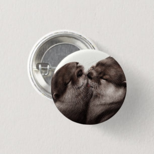 Küssende Otter - Handgemalte Wildlife-Kunst Button