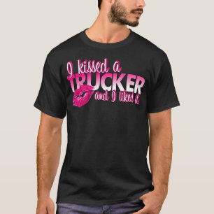 Küsste eine buddhistische Asanas T-Shirt