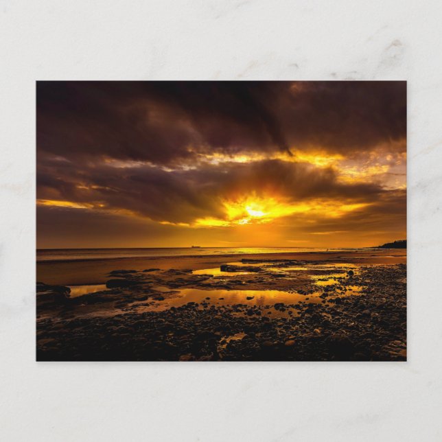 Küste bei Sonnenuntergang Feiertagspostkarte (Vorderseite)