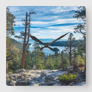 Küstenlinie   Emerald Bay, Lake Tahoe, Kalifornien Quadratische Wanduhr