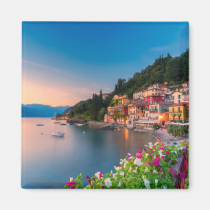 Küstenlinie   Varenna, Lombardei, Italien Magnet