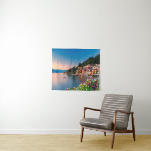 Küstenlinie   Varenna, Lombardei, Italien Wandteppich