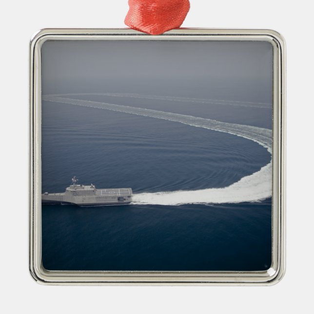 Küstenschiff Unabhängigkeit 4 Silbernes Ornament (Vorne)