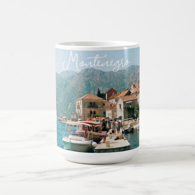 Küstenstadt Perast, Montenegro Kaffeetasse (Mittel)