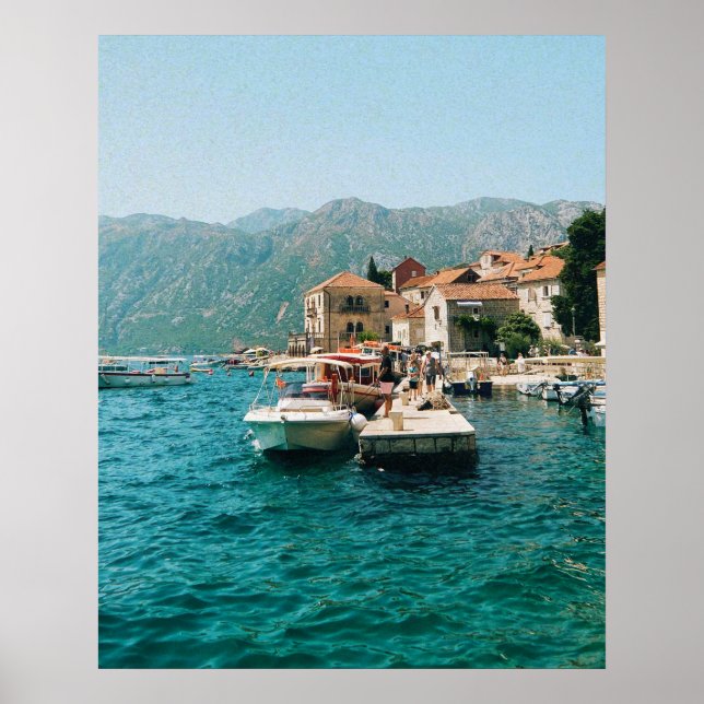 Küstenstadt Perast, Montenegro Poster (Vorne)