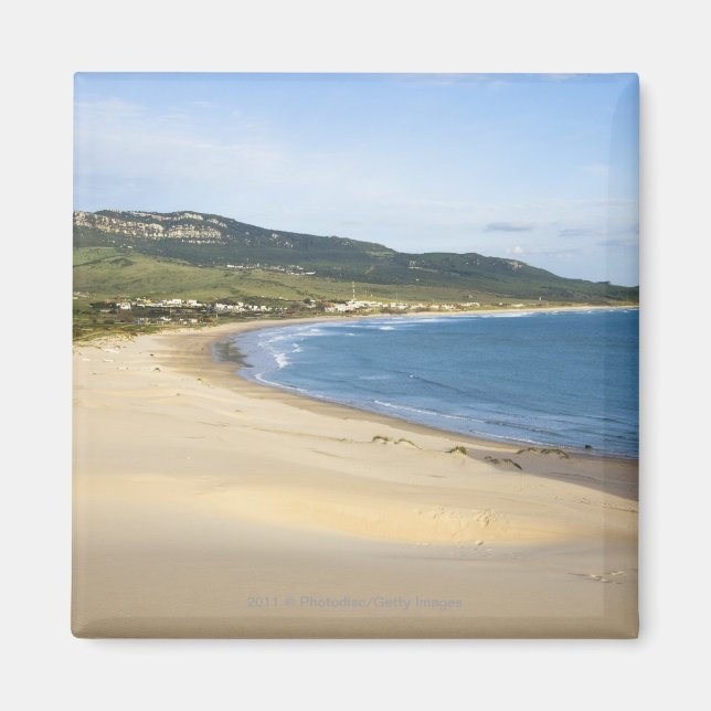Küstenstrand an der Küste in der Nähe von Tarifa Magnet (Vorne)