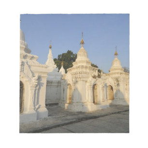 Kuthodaw-Pagode in Mandalay, bekannt als die Notizblock