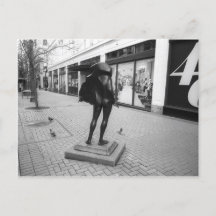 Kvinneakt und die Tauben