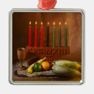 Kwanzaakerzen und -nahrung ornament aus metall