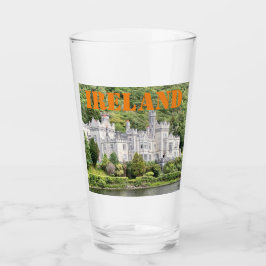 Kyle Moore Abby Schloss Irland. Glas