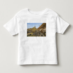 Kyleakin, Schottland. Die alten Ruinen Kleinkind T-shirt