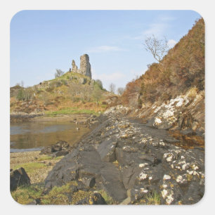 Kyleakin, Schottland. Die alten Ruinen Quadratischer Aufkleber