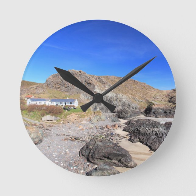 Kynance Cove Wall Clock Runde Wanduhr (Vorderseite)