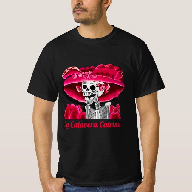 La Calavera Catrina in Red Bonnet T-Shirt (Vorderseite)