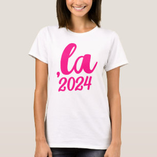 ,la Kamala comma pronounce 2024 heißen rosa Text T-Shirt