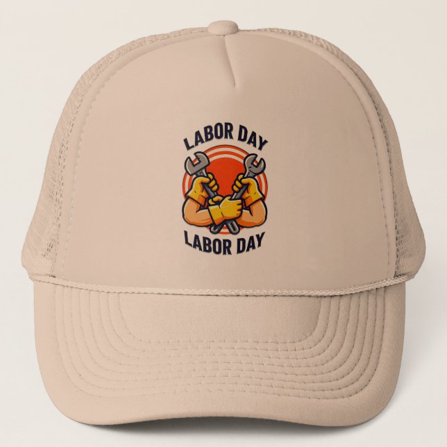 Labor Day Strong Worker Hands Tools Design Truckerkappe (Vorderseite)