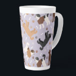 Labradoodle/Goldendoodle Knochen und Paare Milchtasse<br><div class="desc">Niedliche Labradoodle / Goldendoodle Hunde sitzen und stehen und rollen mit Creme,  Aprikose,  Schokolade,  Schwarz- und Parti-Mäntel mit verstreuten Hundeknochen und Pappprints Muster.</div>