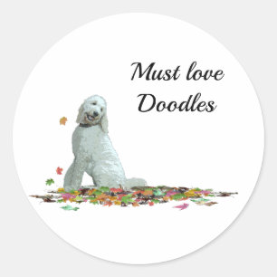 Labradoodle Hund in Blätter Aufkleber