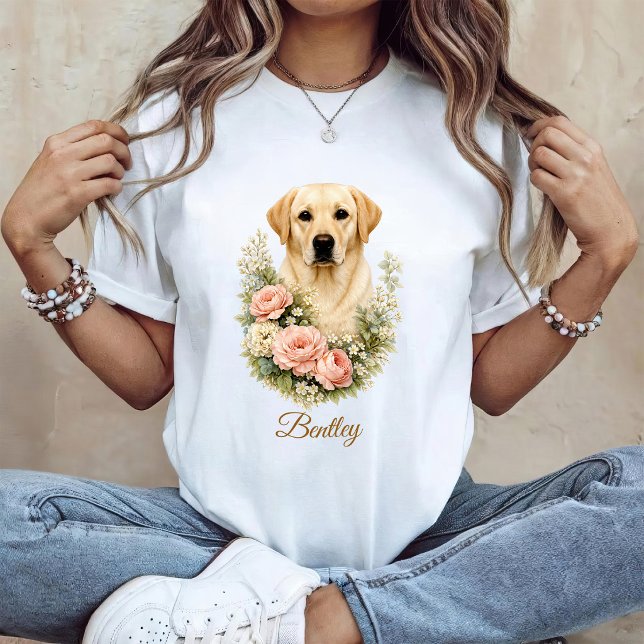 Labrador-Blumenporträt T-Shirt (Von Creator hochgeladen)