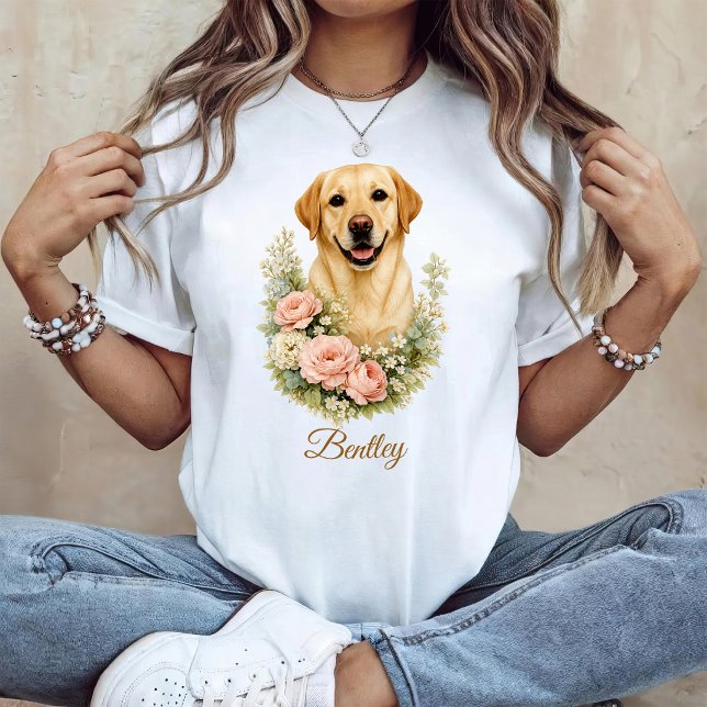 Labrador-Blumenporträt T-Shirt (Von Creator hochgeladen)