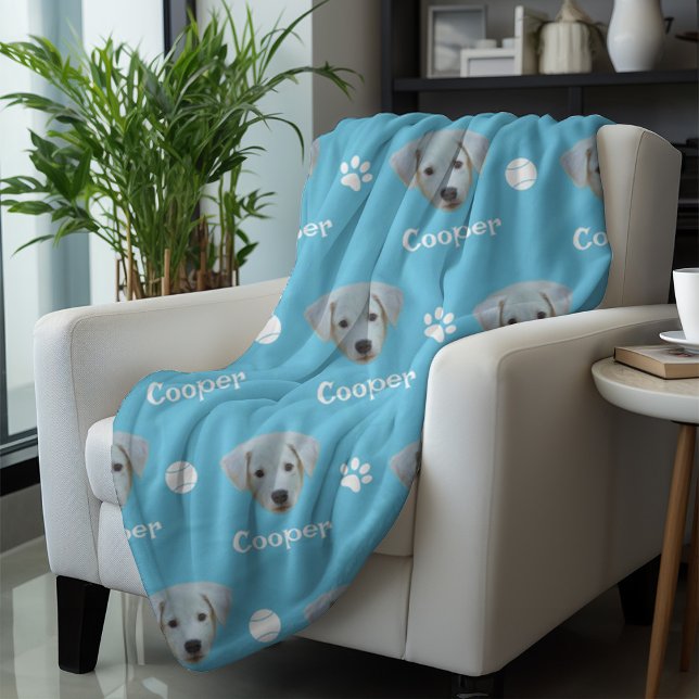 Labrador Dog, Sky Blue Individuelle Name Fleecedecke (Von Creator hochgeladen)