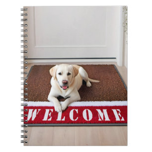 Labrador Retriever auf Welcome Mat Notizblock