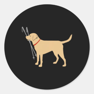 Labrador Retriever holt Skistöcke Gelber Lab Ski Runder Aufkleber