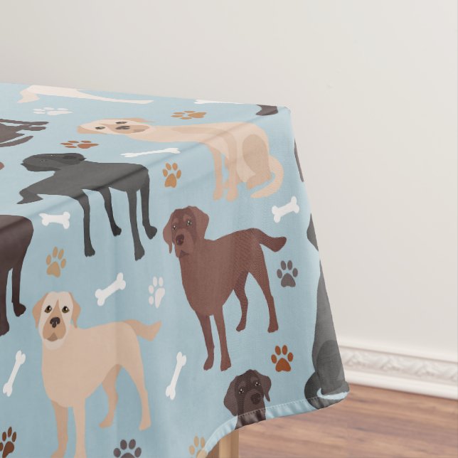 Labrador Retriever Paws and Bones Tischdecke (Beispiel)