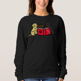 Labrador Retriever Puppies Lesen des Buches Sweatshirt