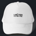 Labrador Tech on Duty Science Laborcian Truckerkappe<br><div class="desc">Dieses komische Labortechnikerdesign für Damen und Herren,  die ihre Labor- und Chemiearbeit Liebe leisten. Zeigen Sie,  dass Sie ein stolzer Labrador-Tech sind. Im Labormotiv ist der zitierte Labrador Tech On Duty.</div>