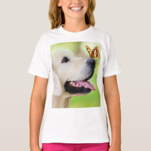 Labrador und Schmetterlingswirbel Kissen T-Shirt