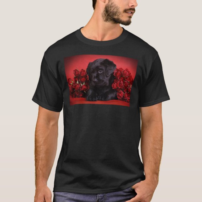 Labrador-Welpe mit Rote Rosen T-Shirt (Vorderseite)