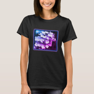 Lacecap Hydrangea schwarz und weiß gestrichen T-Shirt