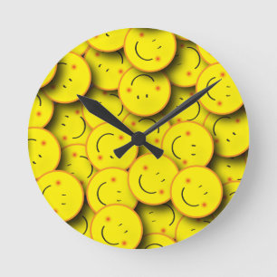 Lächeln des Lächelns Runde Wanduhr