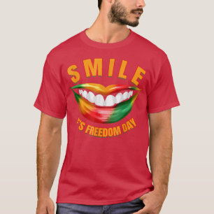 Lächeln Es ist Freiheit Tag, Afro Schwarze Frau Ju T-Shirt