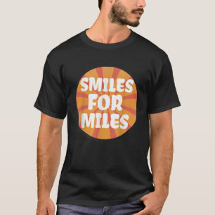 Lächeln für Meilen Spaß Positive Energie Yoga Sunr T-Shirt