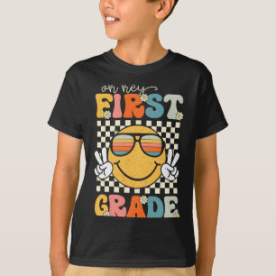 Lächeln in der ersten Klasse retro zurück zur Schu T-Shirt
