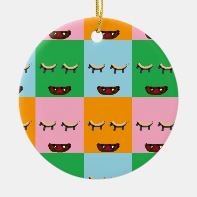 Lächelnde Monsterblockgesichte Keramik Ornament (Vorne)