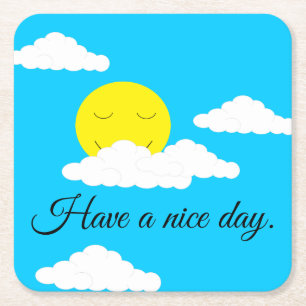 Lächelnde Sonne mit puffigen Wolken Rechteckiger Pappuntersetzer