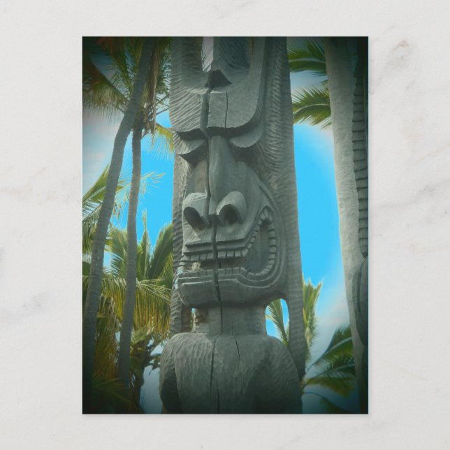 Lächelnde Tiki-Statue Postkarte (Vorderseite)