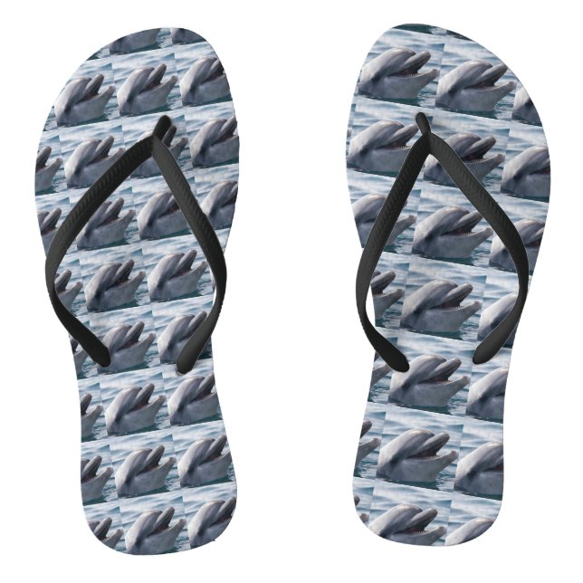 Lächelndes Delfin-Fliesenmuster über strahlend bla Flip Flops (Fußbett)