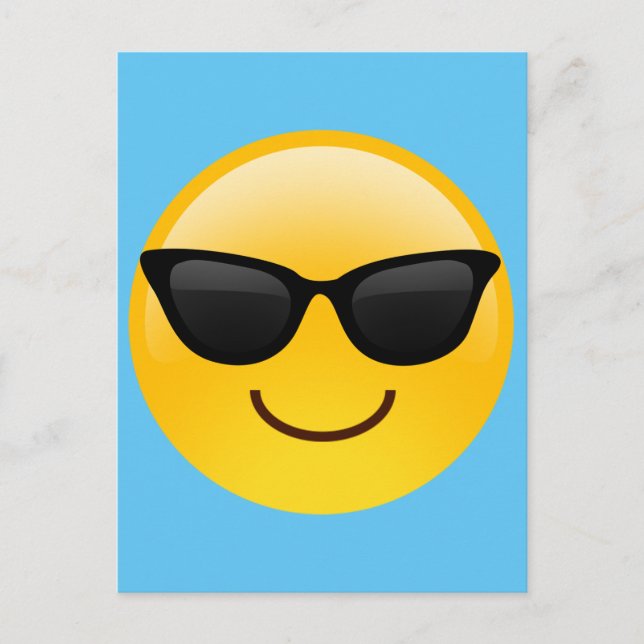 Lächelndes Gesicht mit Sonnenbrille Coole Emoji Postkarte (Vorderseite)