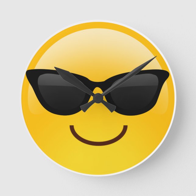 Lächelndes Gesicht mit Sonnenbrille Coole Emoji Runde Wanduhr (Vorderseite)