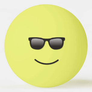 Lächelndes Gesicht mit Sonnenbrille Ping Pong Ball Tischtennisball
