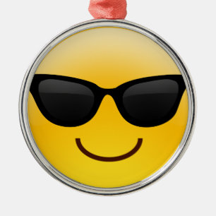Lächelndes Gesicht mit Sonnenbrillen cooles Emoji Silbernes Ornament