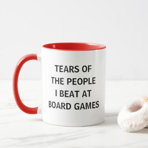 Lachtränen der Leute, die ich bei Brettspielen bes Tasse