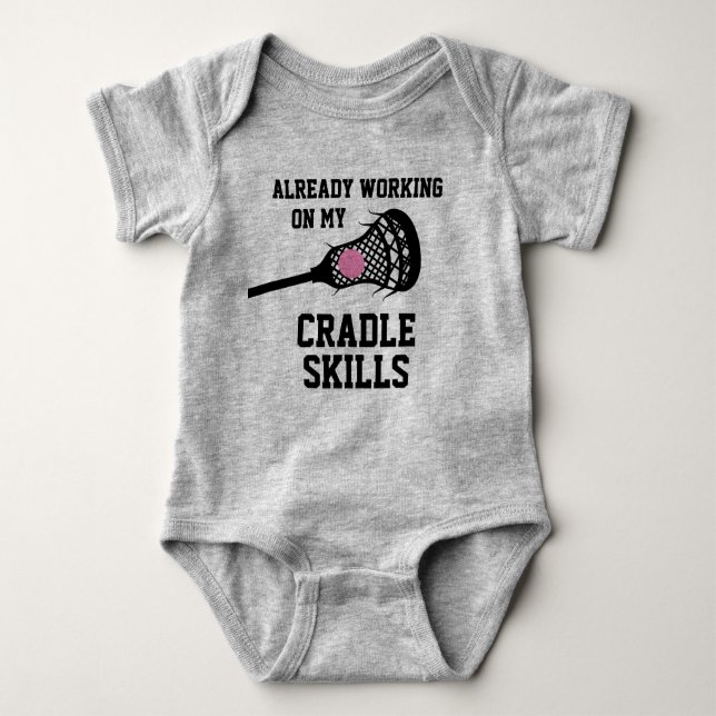 Lacrosse Mother zu Cradle Skills Baby Strampler (Vorderseite)