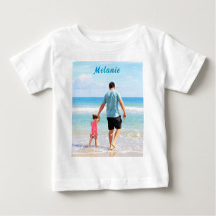 Lade dein Foto Baby T-Shirt Personalisierter Name